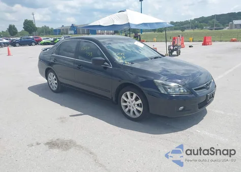 2006 Honda Accord 3.0 Ex z USA, uszkodzony, nr VIN 1HGCM66546A063727
